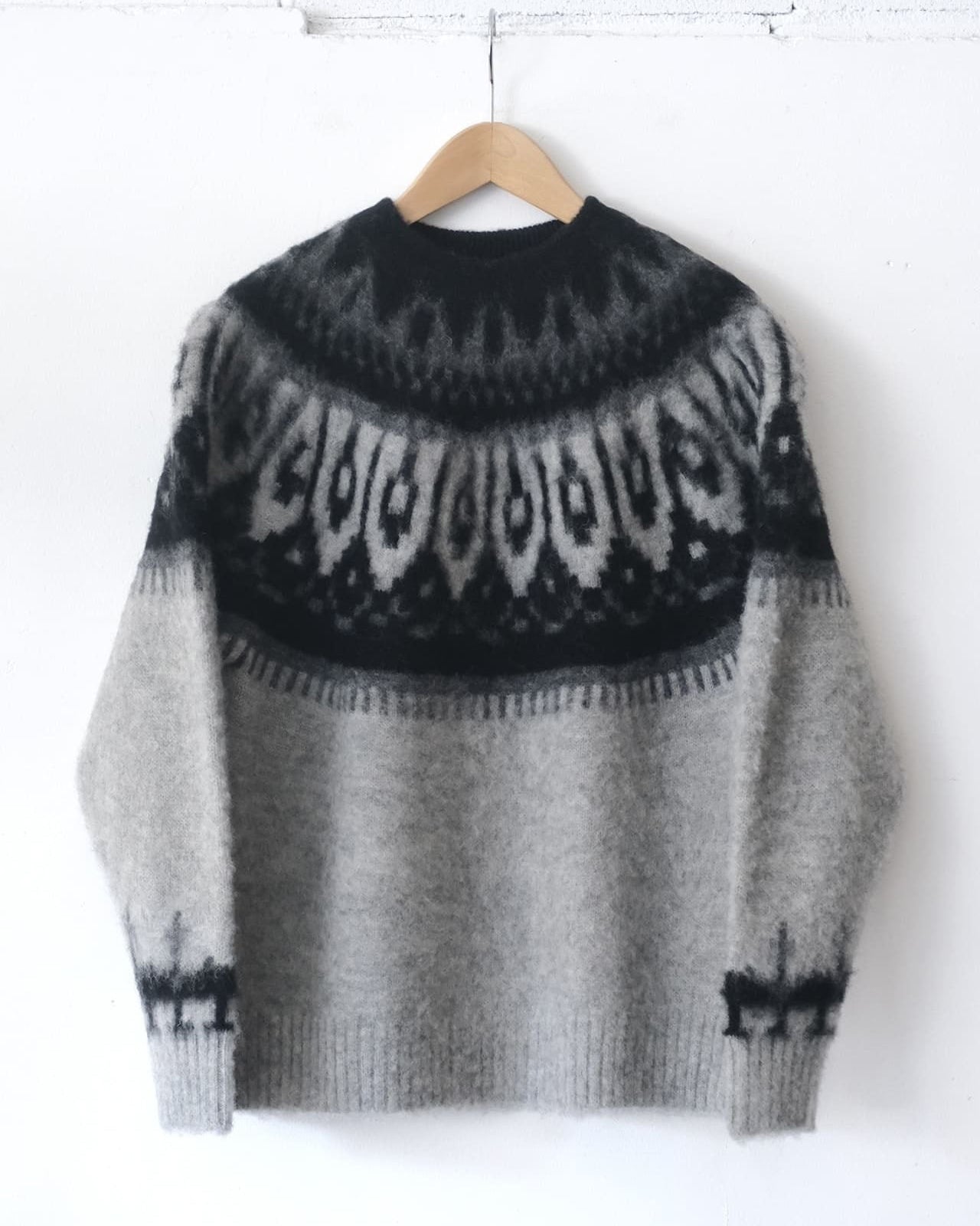 Snow Sweater - Gray